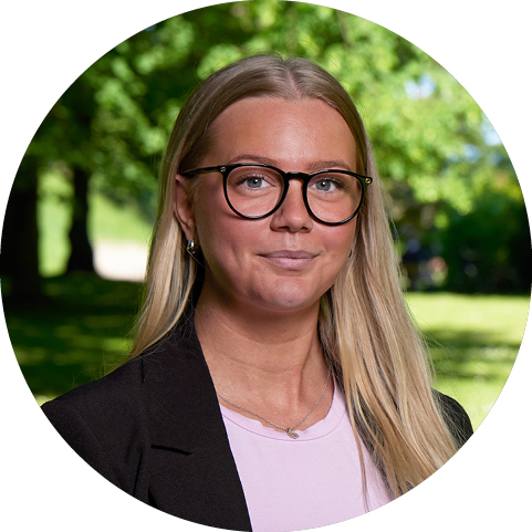 Porträtt av Agnes, kontaktperson för hyreslägenheter i Landskrona