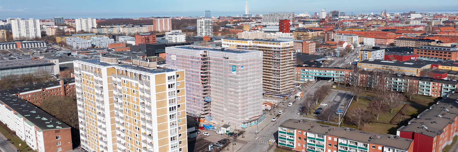Omfattande upprustningsarbete och energieffektivisering i Fosie Malmö.